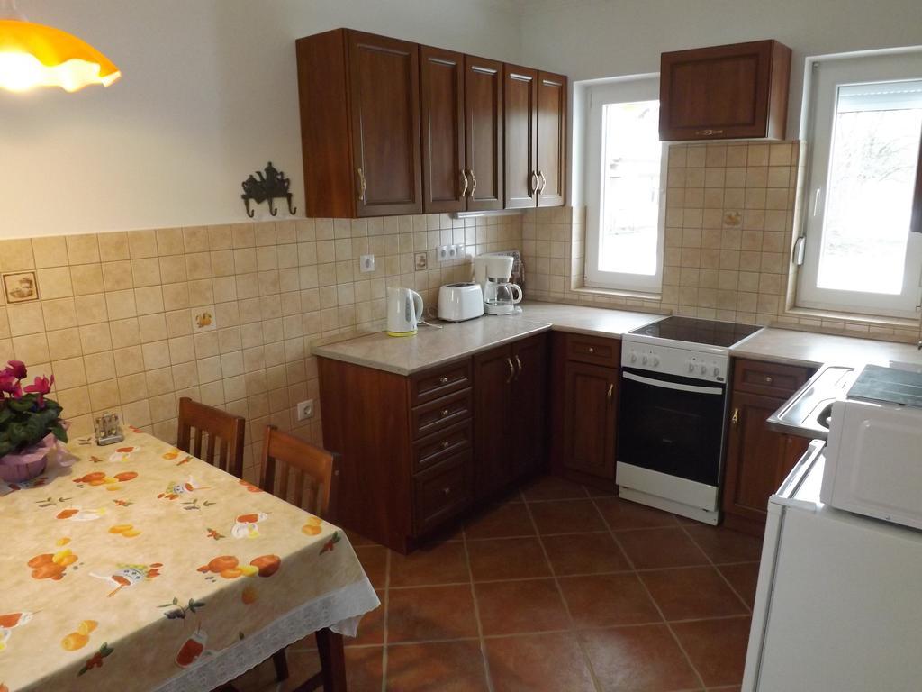 Nagybajcsi Koertefa Vendeghaz Apartment ห้อง รูปภาพ